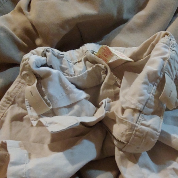 Girls uniform shorts with elastic waistband - Picture 4 of 4